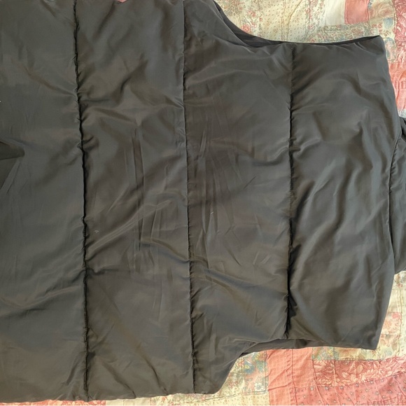 Urban Outfitters Corrine Puffer Vest - Picture 4 of 7